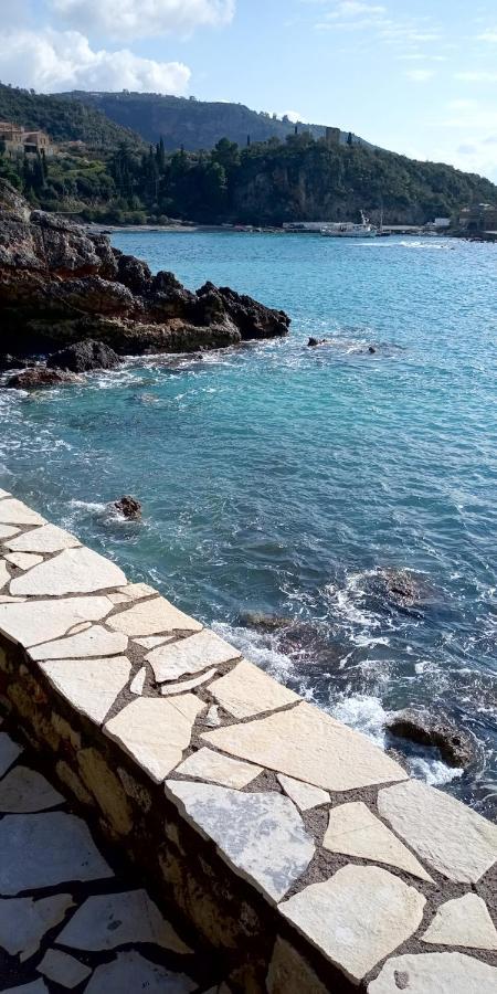 Gorgones, Sea-Front, Great View Aparthotel Kardhamili Bagian luar foto