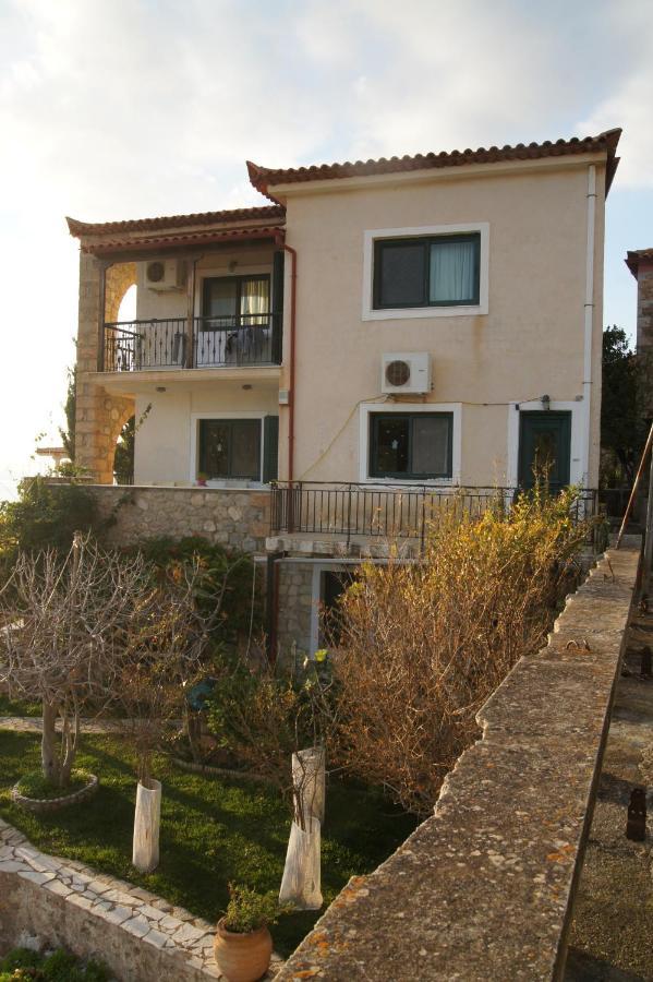 Gorgones, Sea-Front, Great View Aparthotel Kardhamili Bagian luar foto