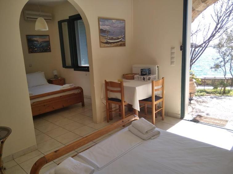 Gorgones, Sea-Front, Great View Aparthotel Kardhamili Bagian luar foto